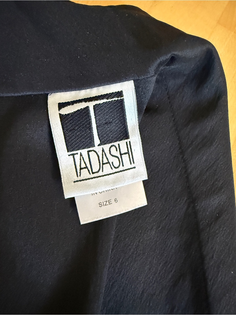 TADASHI SHOJI Black Ruched Satin Tuxedo Style Evening Gown Vintage 90s Sz 6 *EUC - Picture 6 of 11